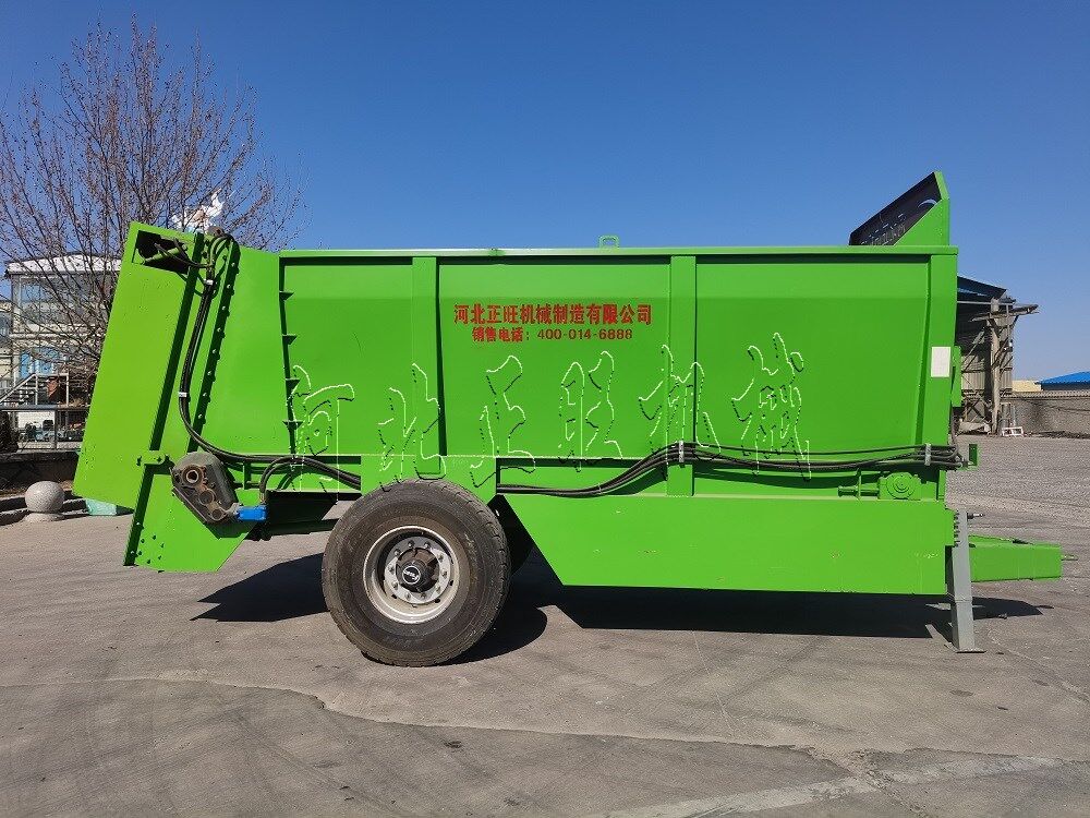 12方撒肥车