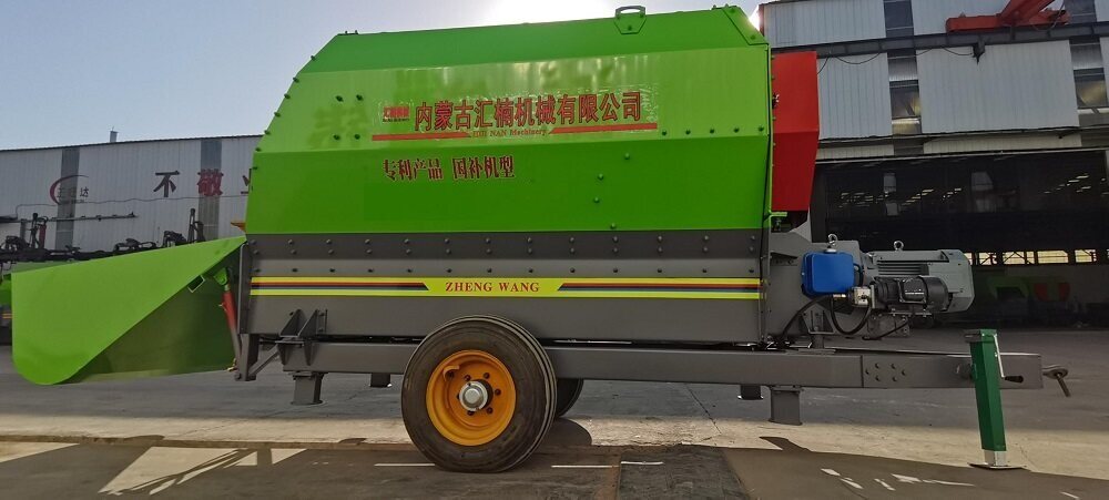 5立方牵引式自动给料模块化饲料搅拌机